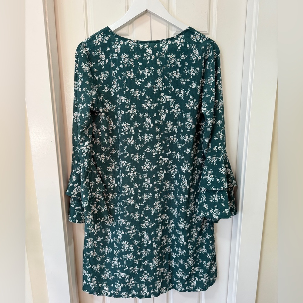 🌿 Miracle Fashion Green Floral Ruffle Sleeve Dress | 10 - Picture 5 of 6